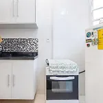 Apartamento Em Copacabana A 300 Metros Da Praia